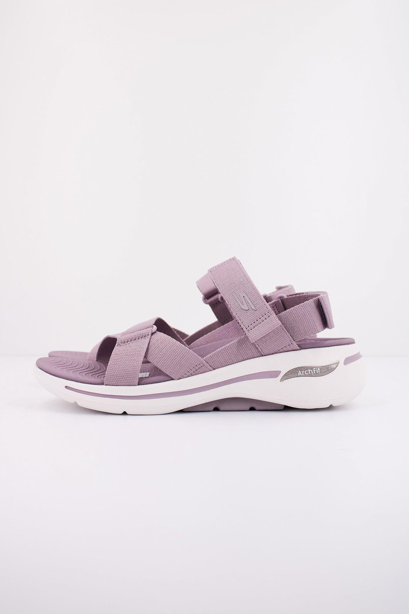 SKECHERS GO WALK ARCH FIT SANDAL en color VIOLETA (1)