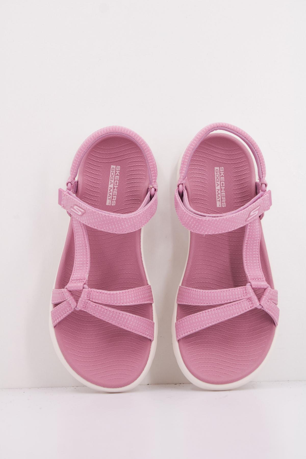 SKECHERS GO WALK FLEX SANDAL en color ROSA (3)