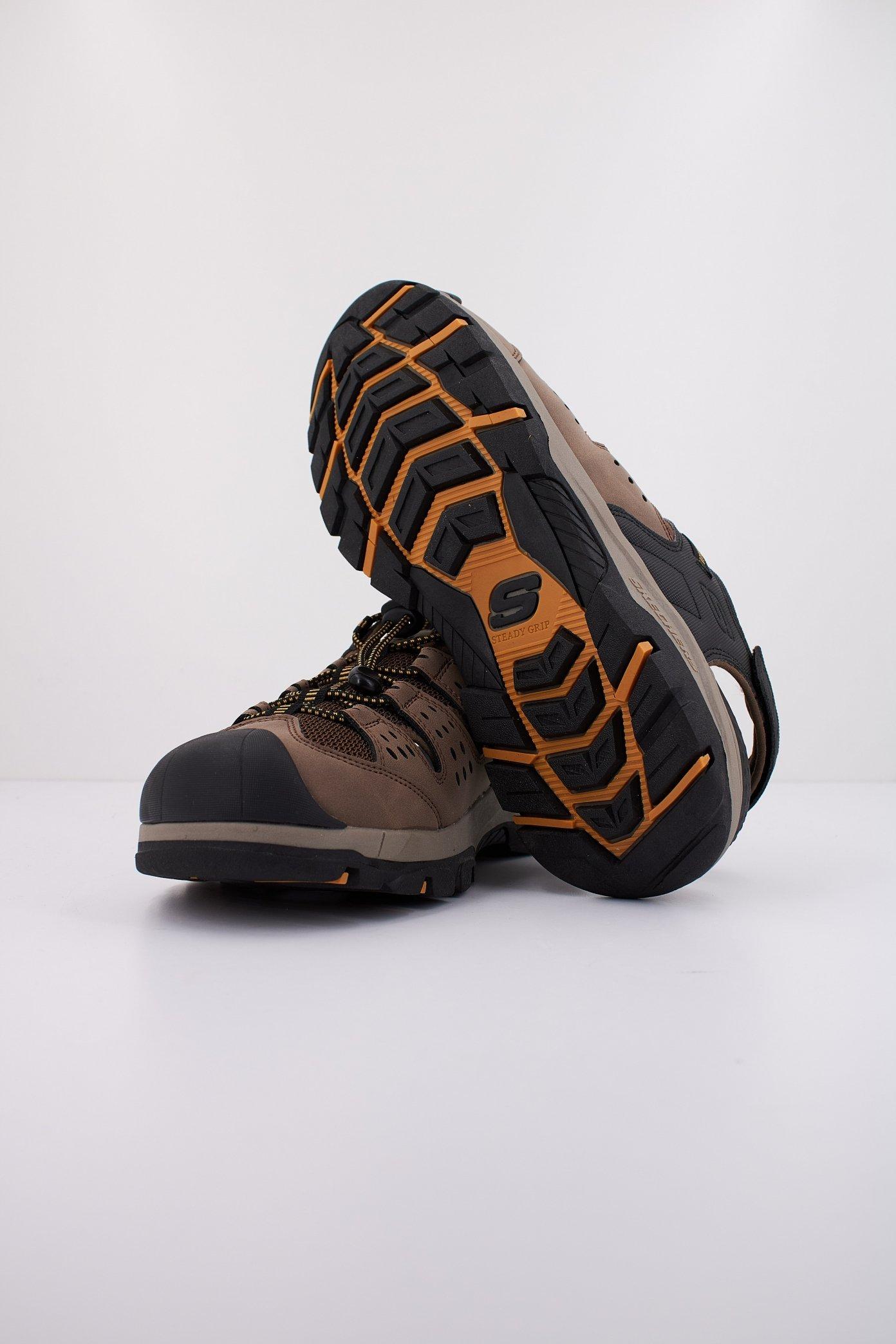 SKECHERS TRESMEN - MENARD en color MARRON (4)