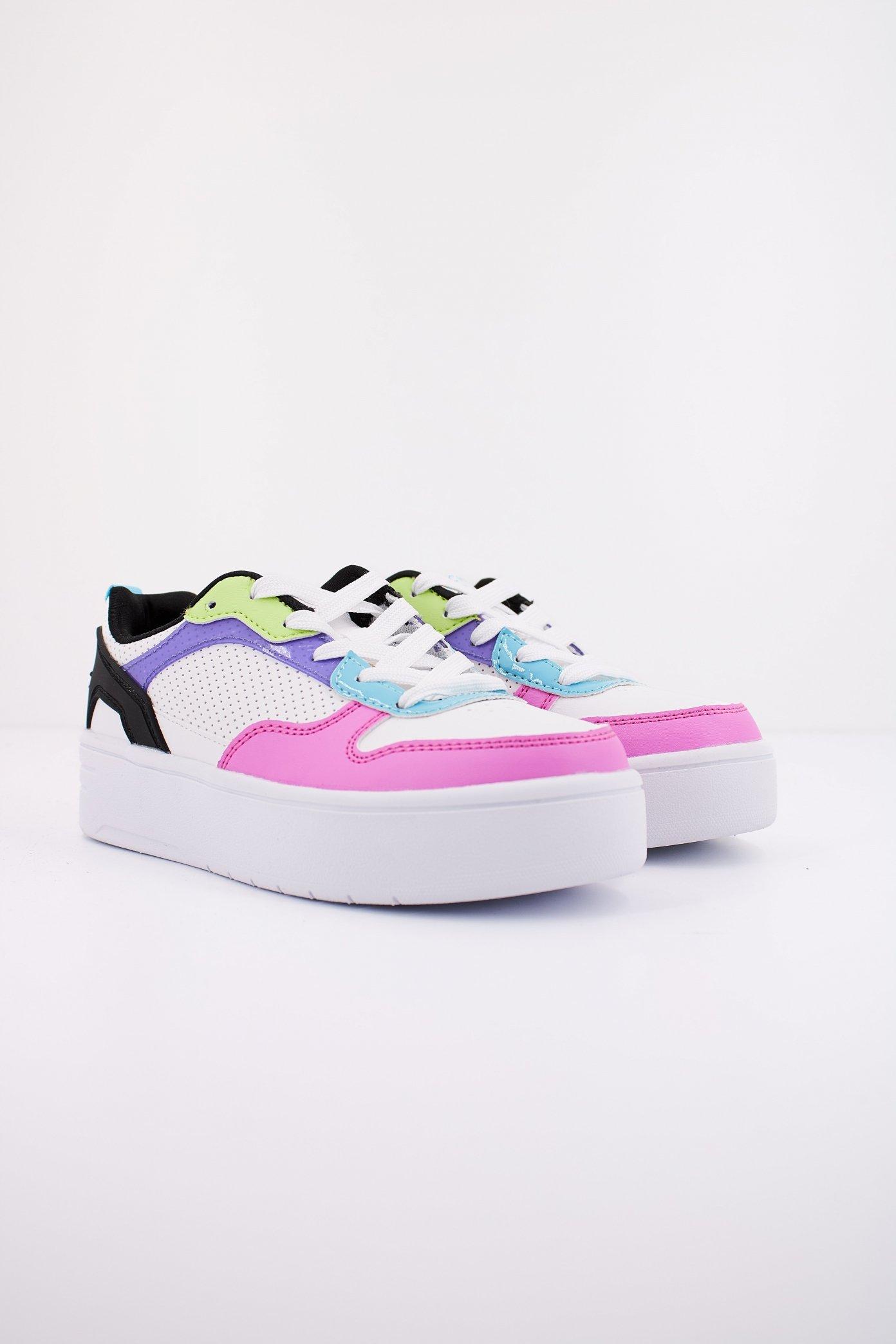 SKECHERS COURT HIGH en color BLANCO (2)