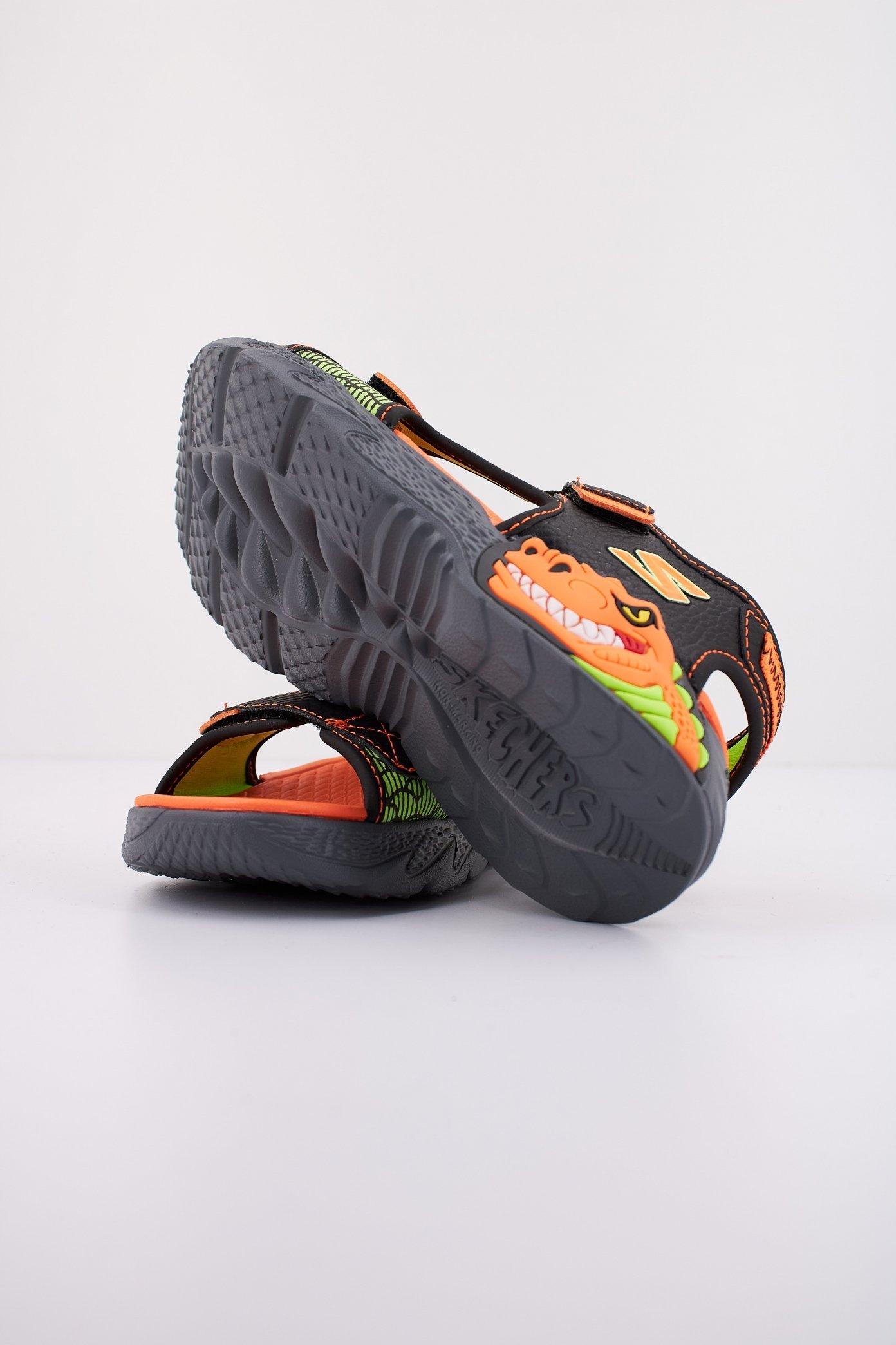 SKECHERS CREATURE-SPLASH en color NEGRO (4)