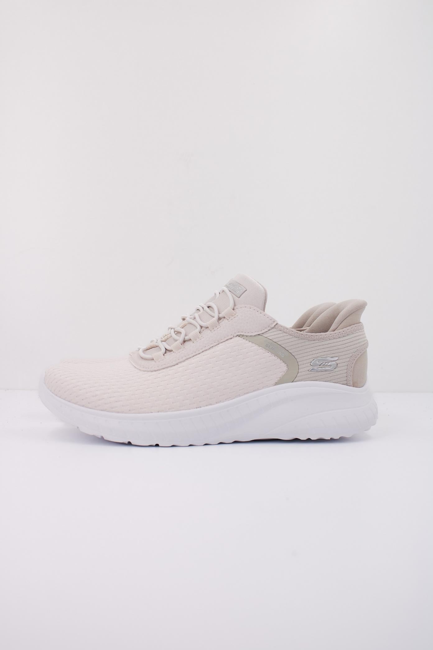 SKECHERS BOBS SQUAD CHAOS - I SLIP-INS en color BEIS (1)