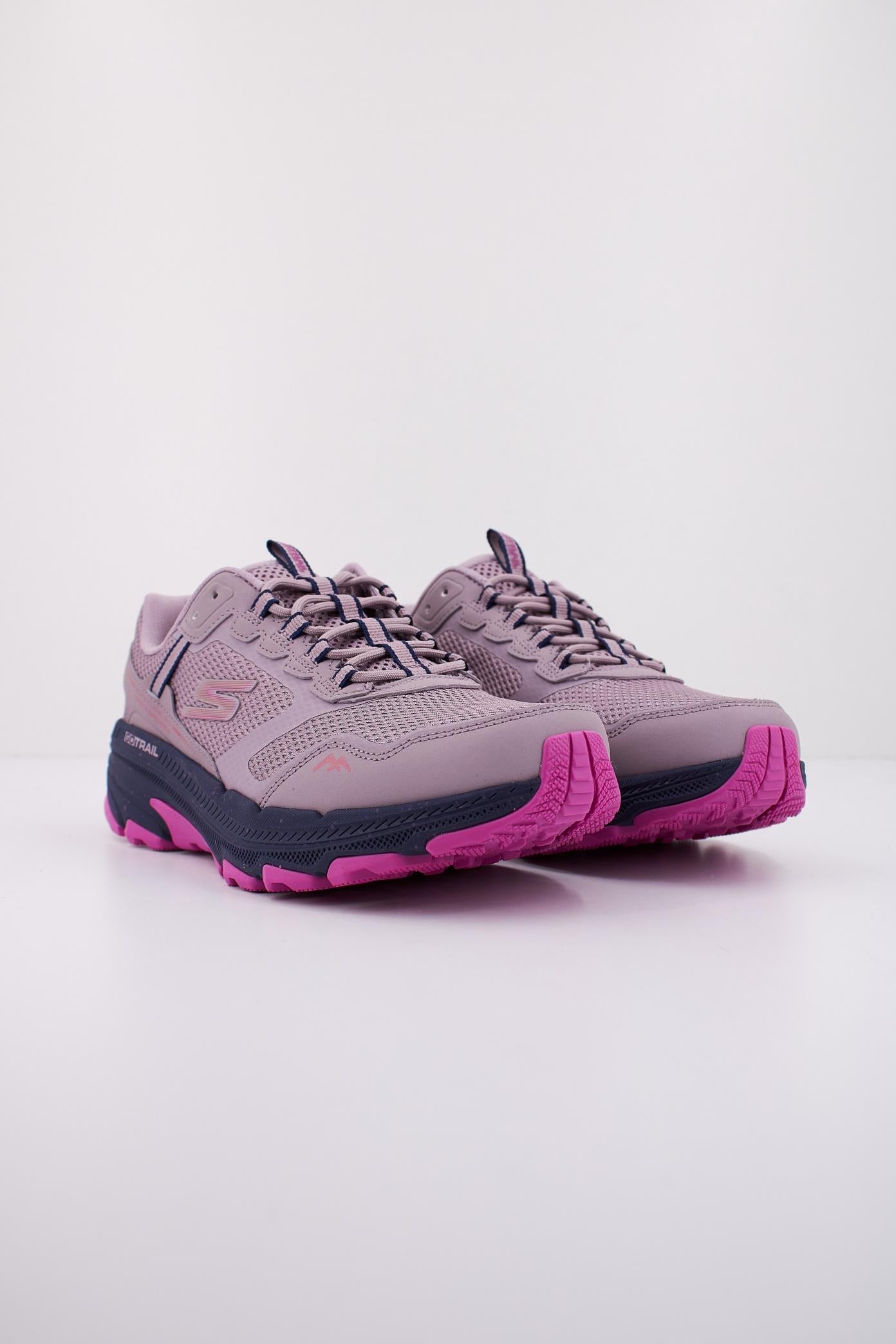 SKECHERS GO RUN TRAIL ALTITUD en color VIOLETA (2)