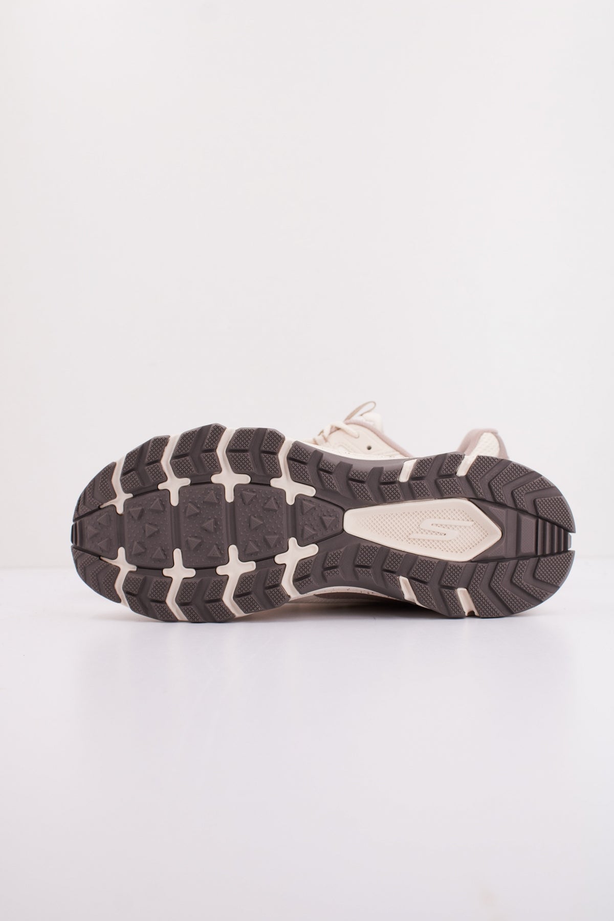 SKECHERS S GO RUN TRAIL ALTITUDE . en color BEIS (5)