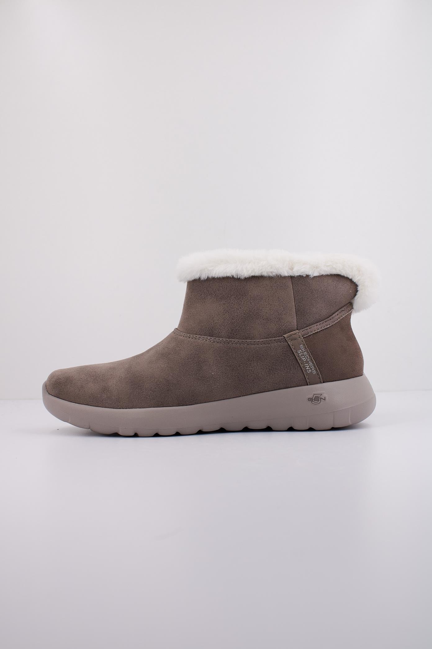 SKECHERS ON-THE-GO JOY - COZY en color BEIS (1)