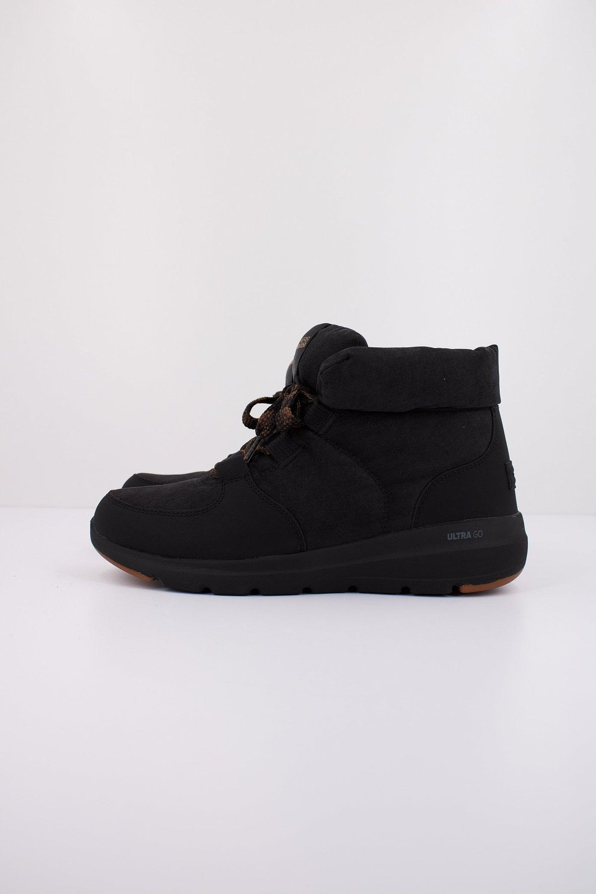 SKECHERS GLACIAL ULTRA-TREND en color NEGRO (1)