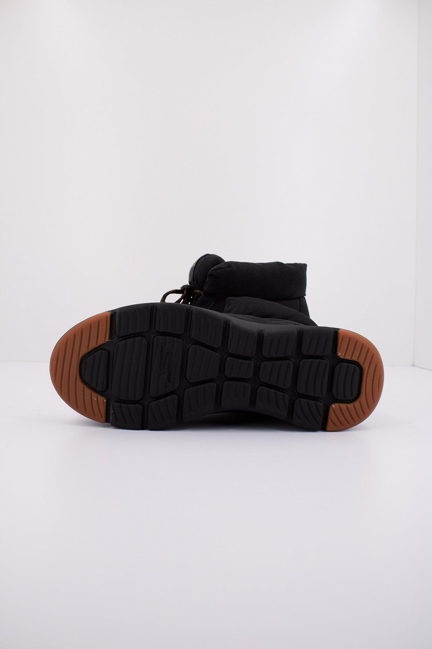 SKECHERS GLACIAL ULTRA-TREND en color NEGRO (5)