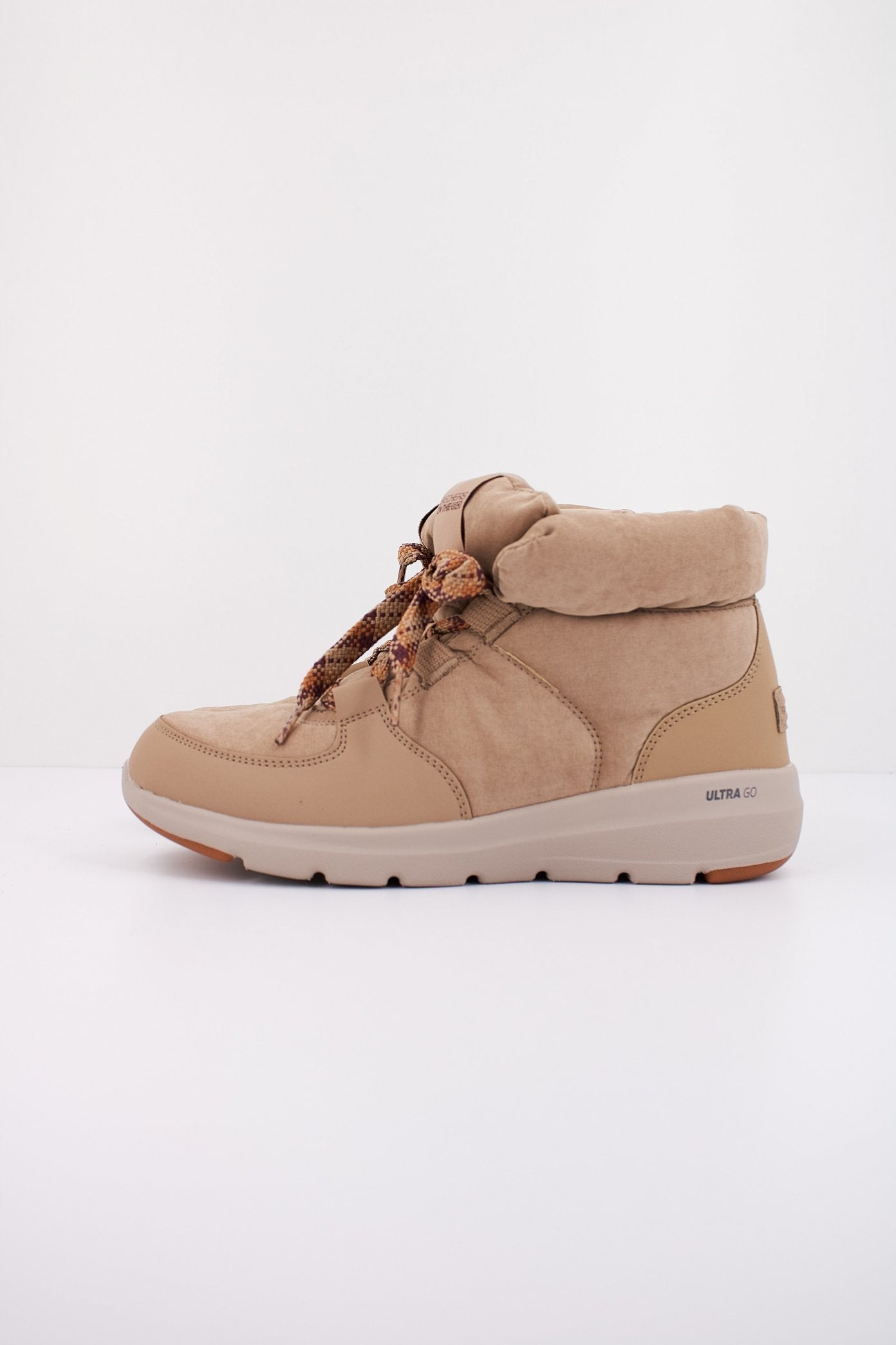 SKECHERS GLACIAL ULTRA-TREND en color MARRON (1)
