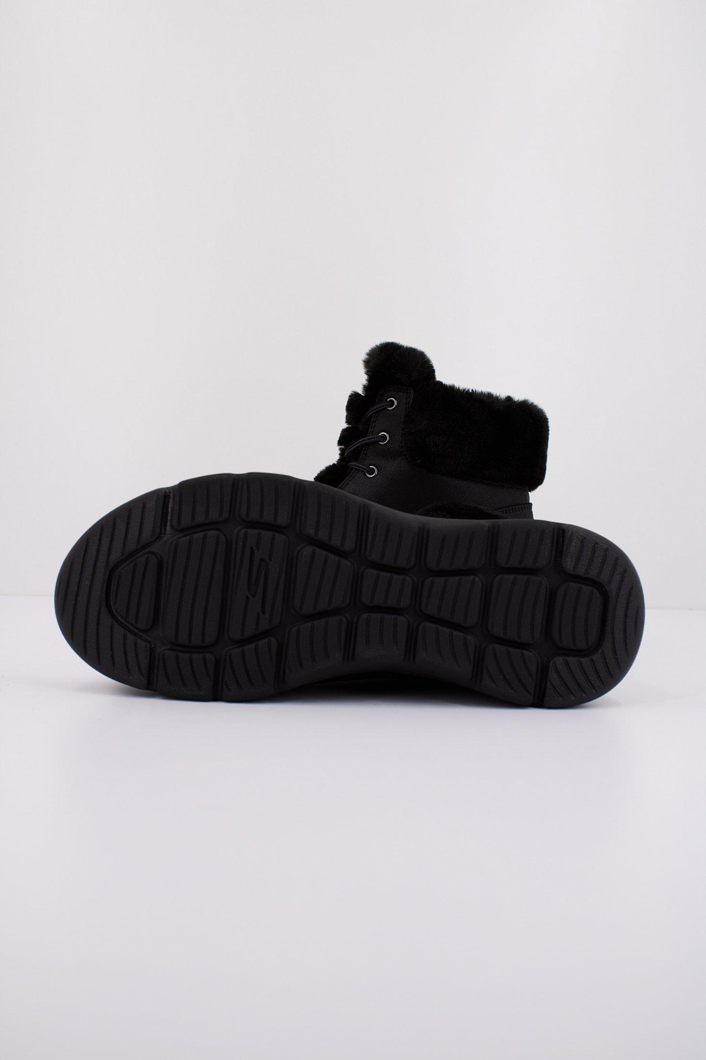 SKECHERS GLACIAL ULTRA - WOND en color NEGRO (5)