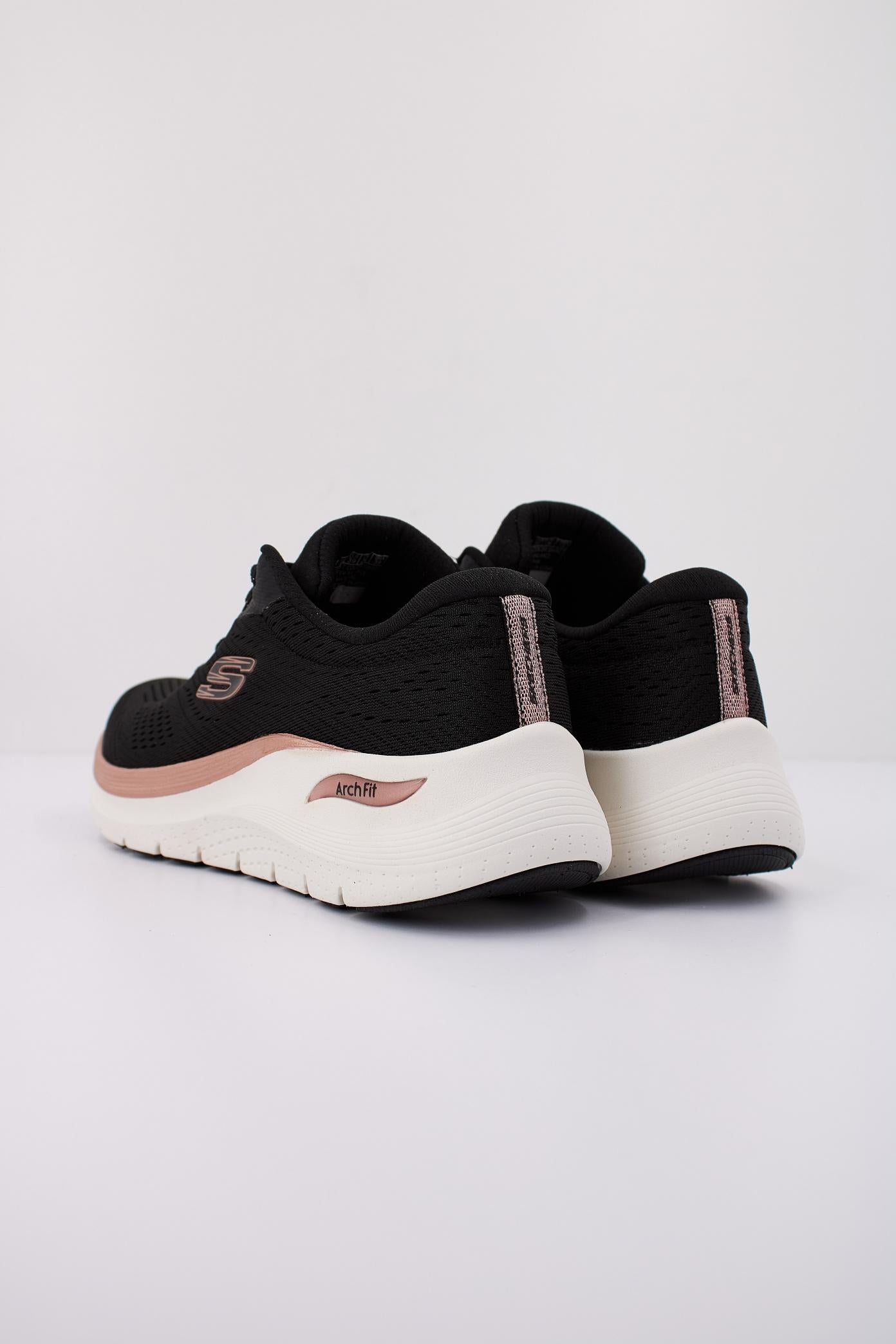 SKECHERS ARCH FIT .-GLOW TH en color NEGRO (4)
