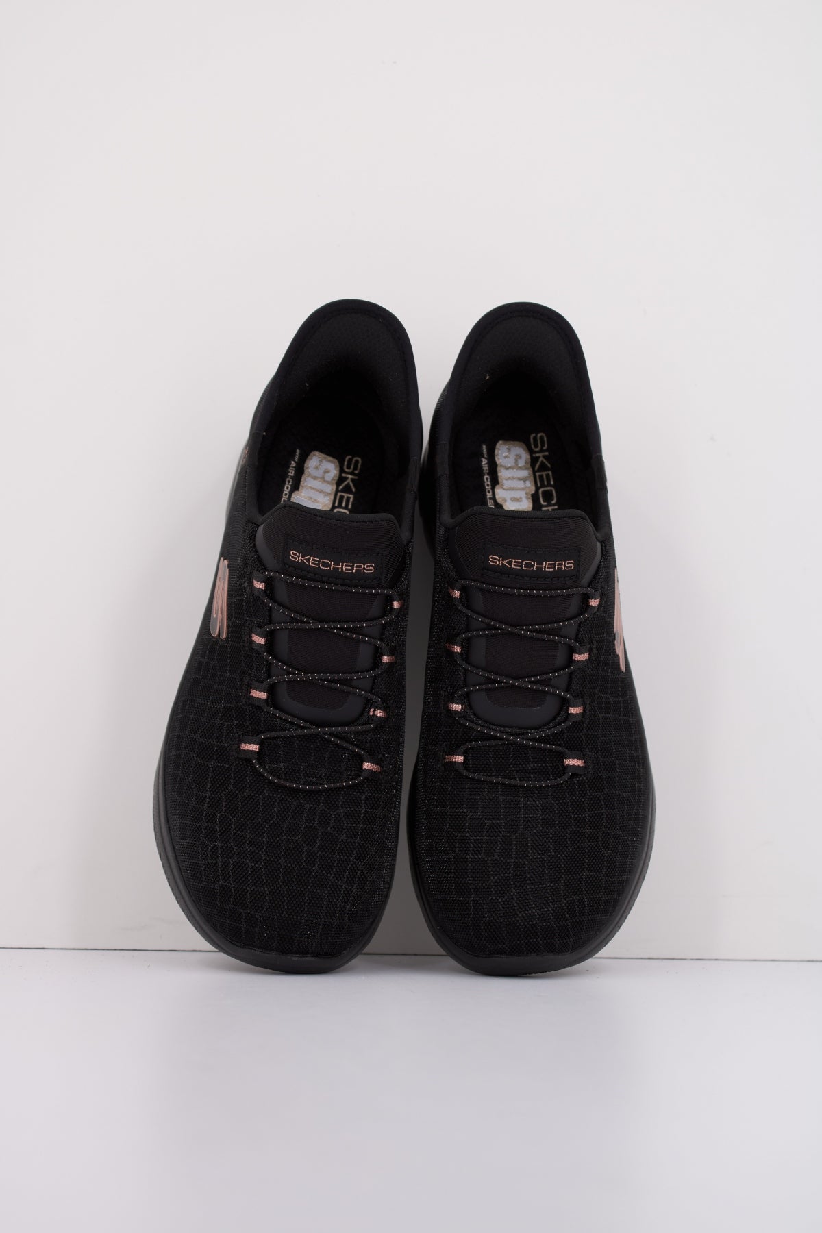 SKECHERS SUMMITS-CLASSY NIGHT SLIP-INS en color NEGRO (3)