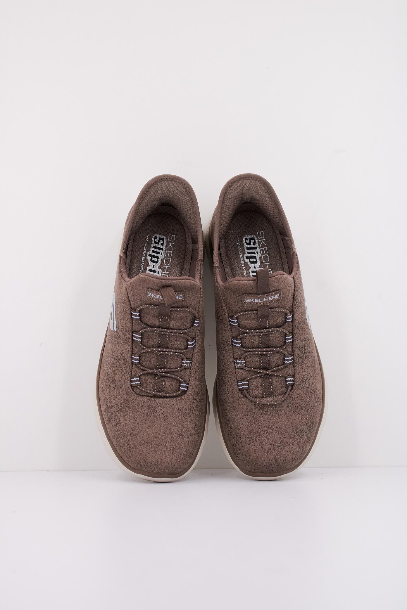 SKECHERS SUMMITS-UNKNOWN TRAI SLIP-INS en color MARRON (3)