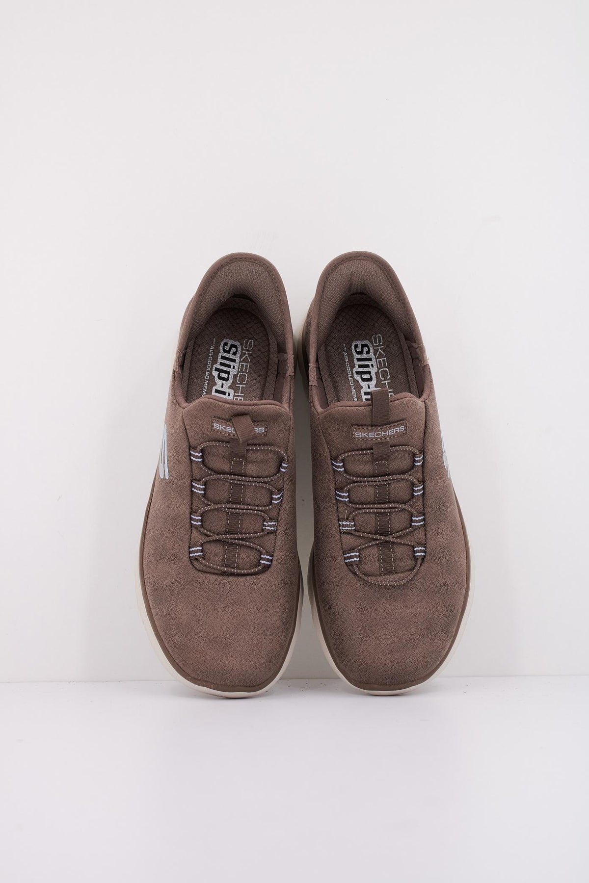 SKECHERS SUMMITS-UNKNOWN TRAI SLIP-INS en color MARRON (3)