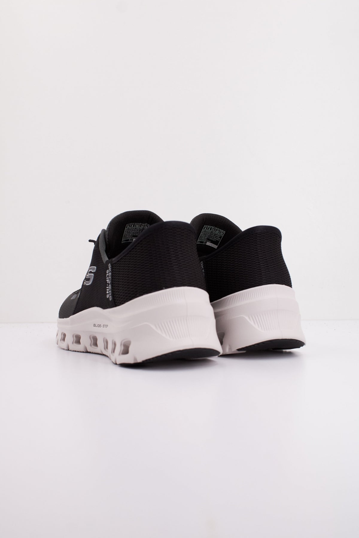 SKECHERS GLIDE STEP PRO en color NEGRO (4)