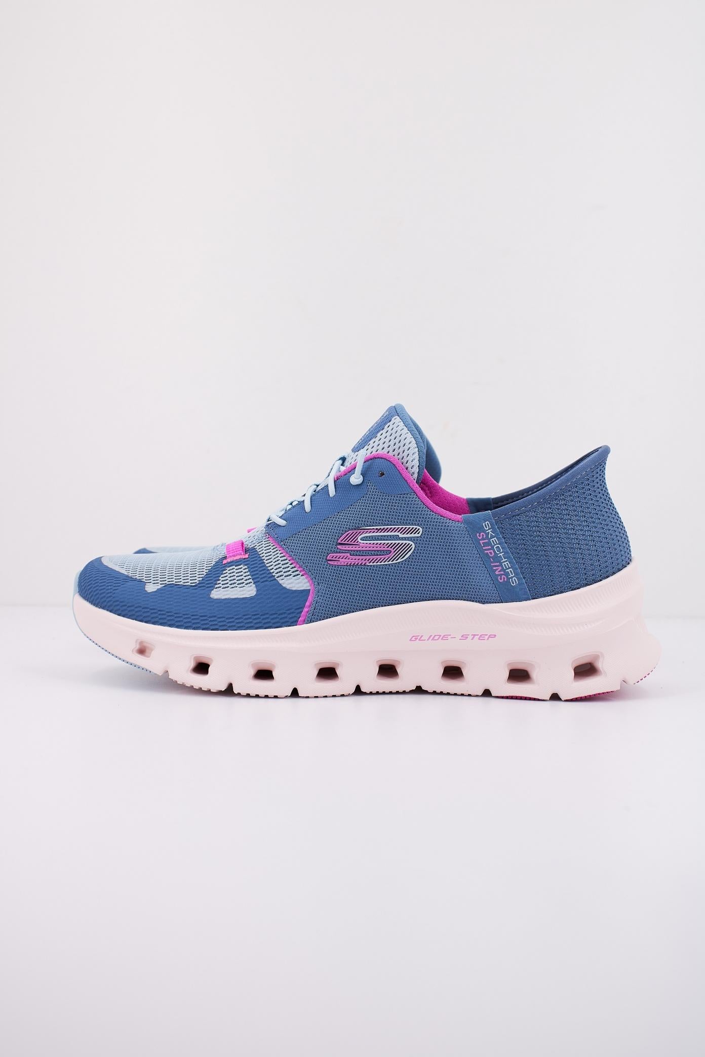SKECHERS GLIDE STEP PRO en color AZUL (1)