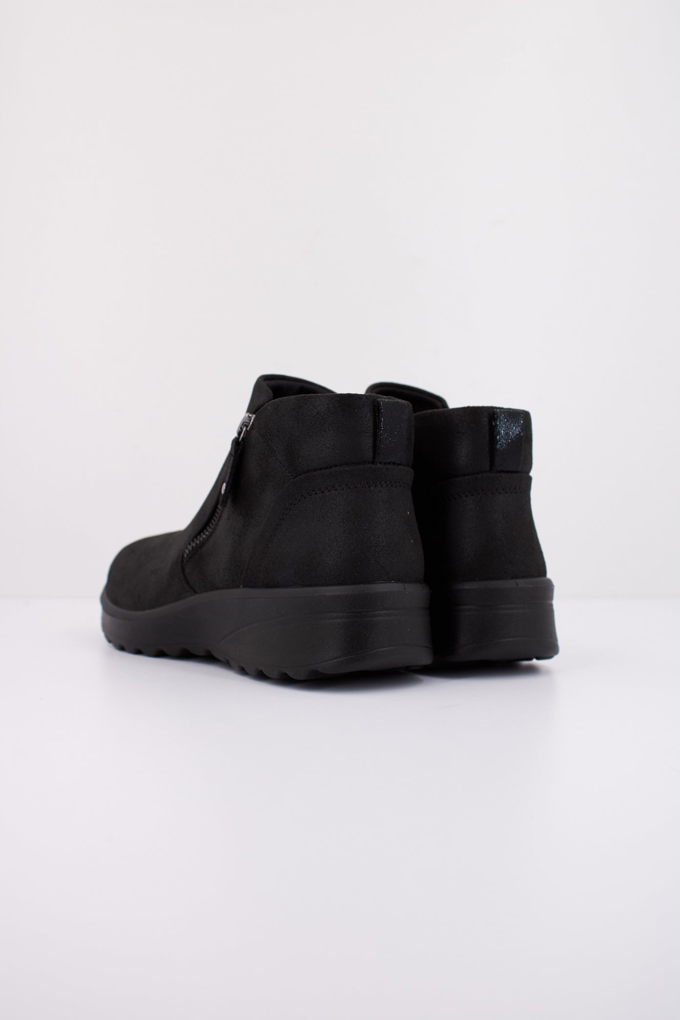 SKECHERS LOVELY VIBE - FALL I en color NEGRO (4)