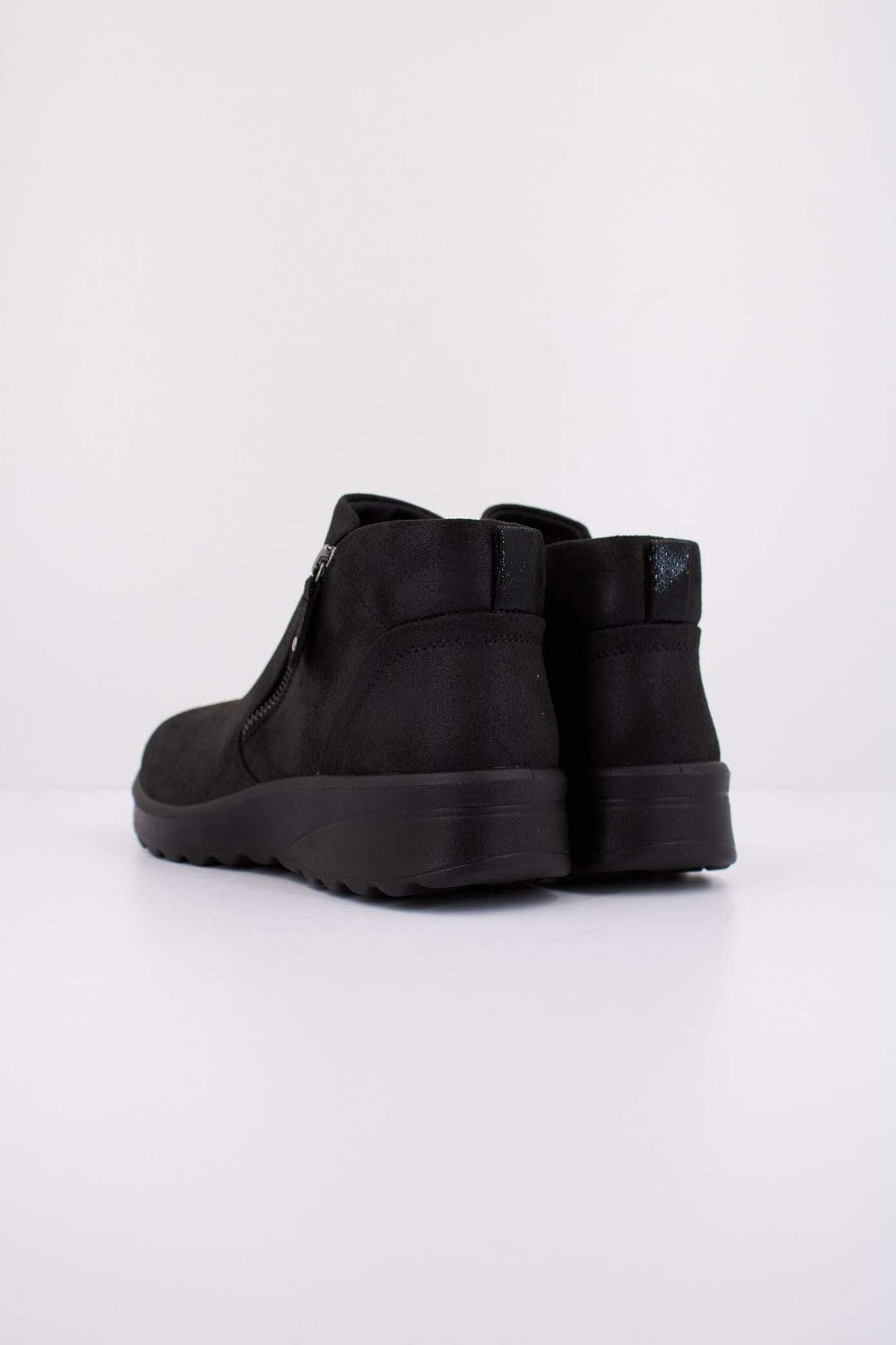 SKECHERS LOVELY VIBE - FALL I en color NEGRO (4)