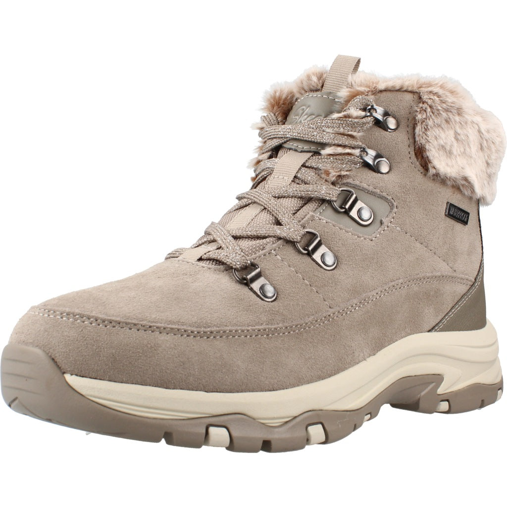 SKECHERS SNOW WORRIES en color BEIS (1)