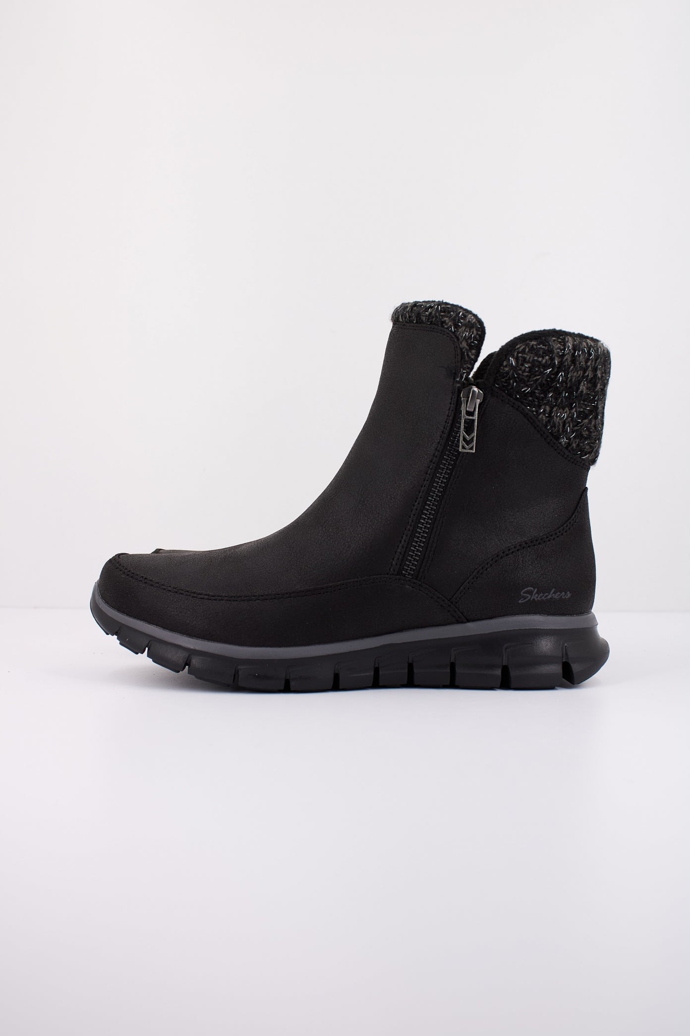 SKECHERS SYNERGY - LOVELY COL en color NEGRO (1)