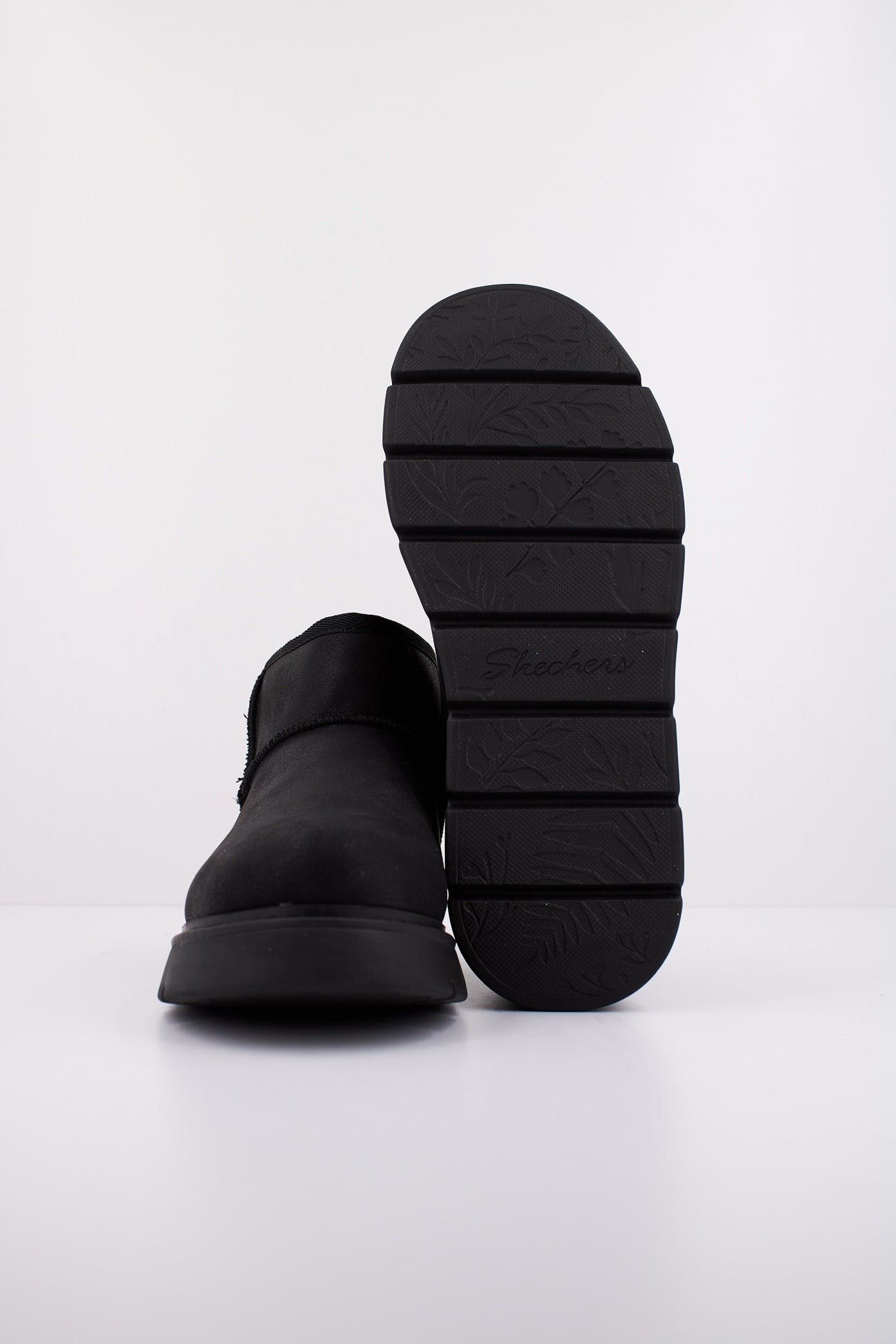 SKECHERS KEEPSAKES - SNOW BIR en color NEGRO (5)