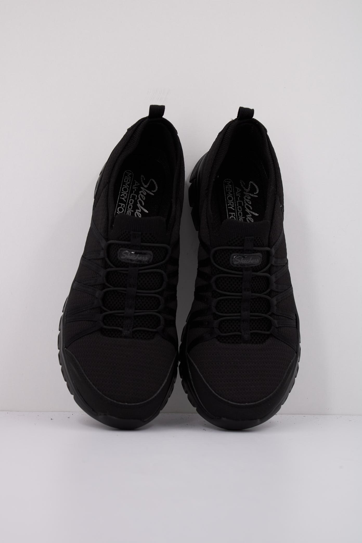 SKECHERS GRACEFUL - SOFT SOUL en color NEGRO  (3)