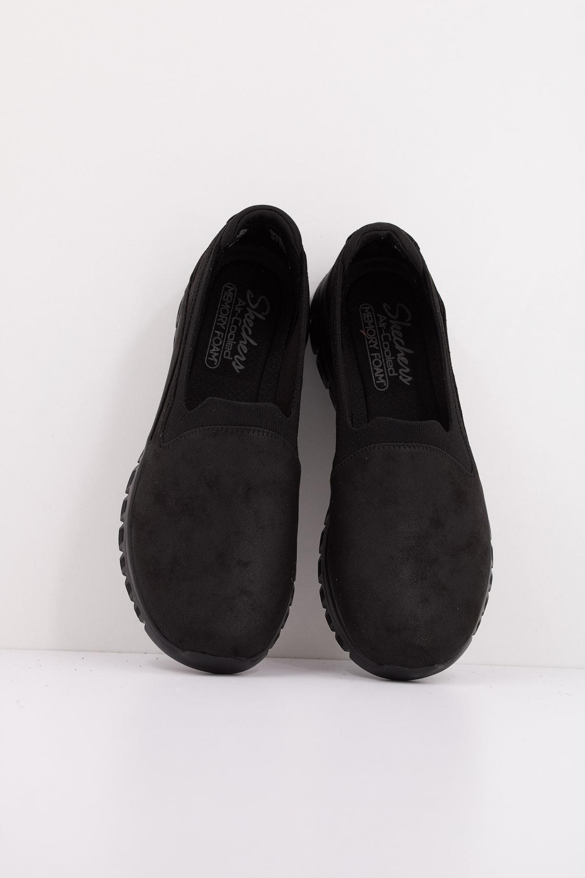 SKECHERS GRACEFUL - LEANING I en color NEGRO (3)