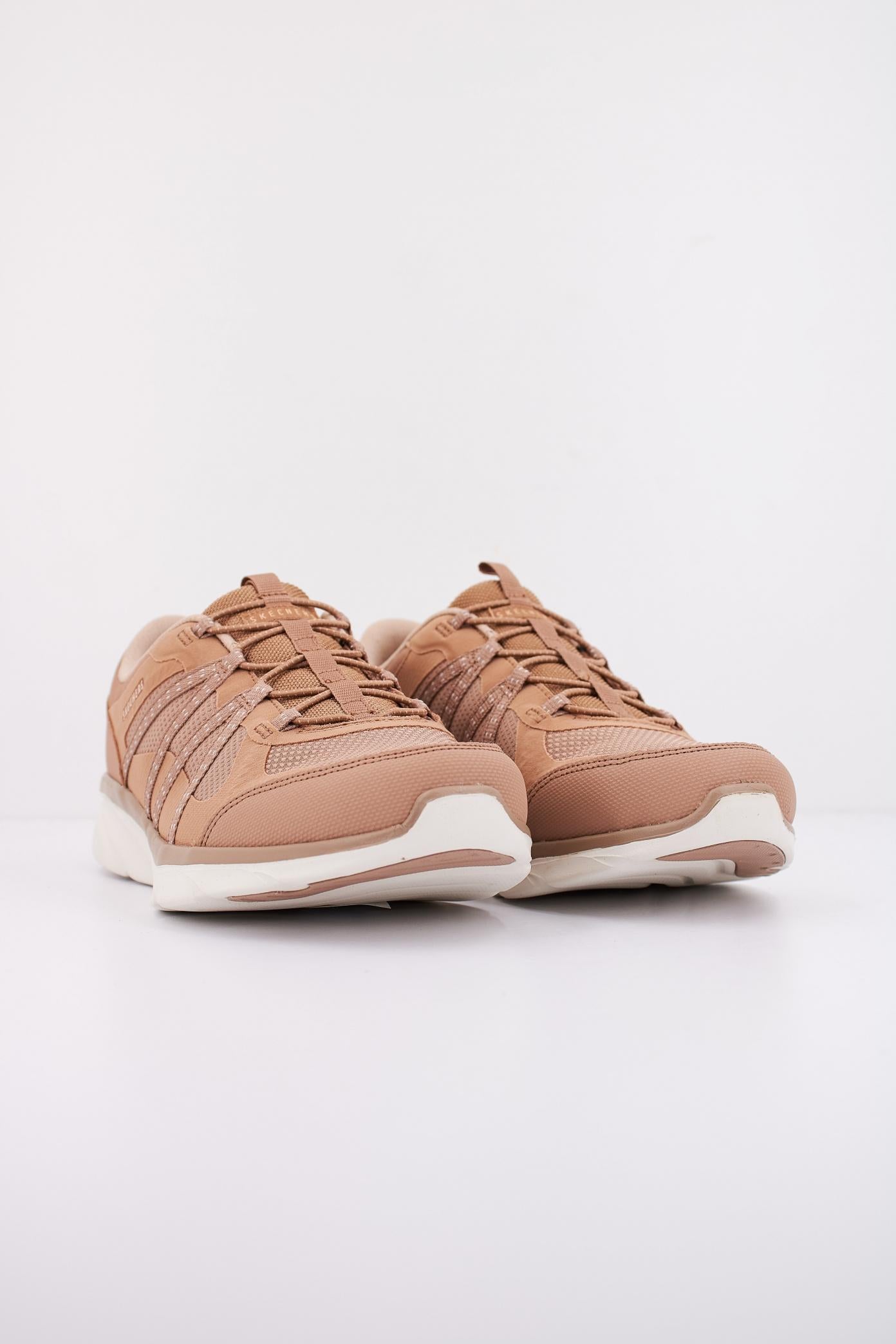 SKECHERS D'LUX COMFORT - HARM en color MARRON (2)