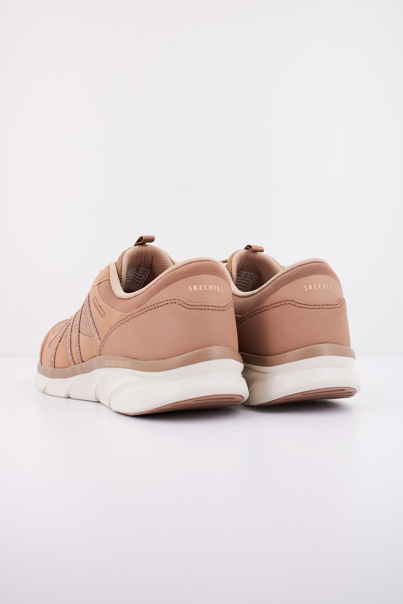 SKECHERS D'LUX COMFORT - HARM en color MARRON (4)