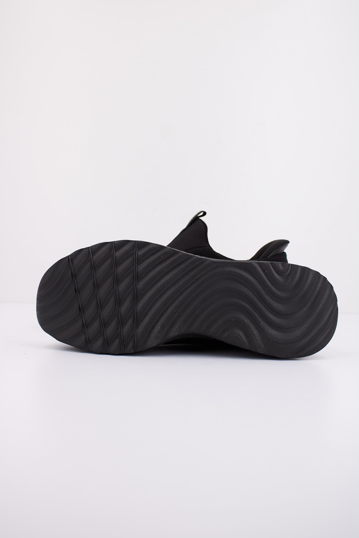 SKECHERS SLIP-INS BOBS SQUAD CHAOS-YOU MOMENT en color NEGRO (5)