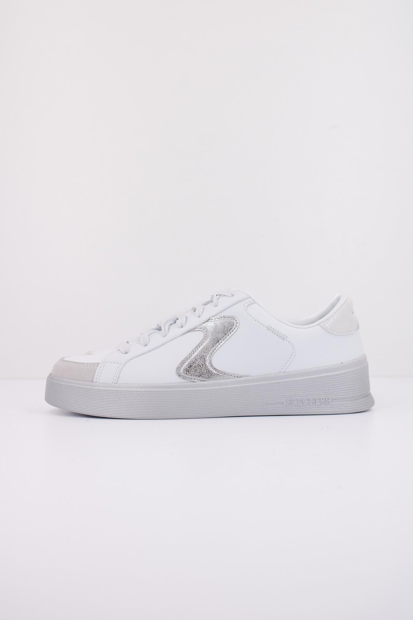 SKECHERS HILAND - QUITE CHIC en color BLANCO (1)