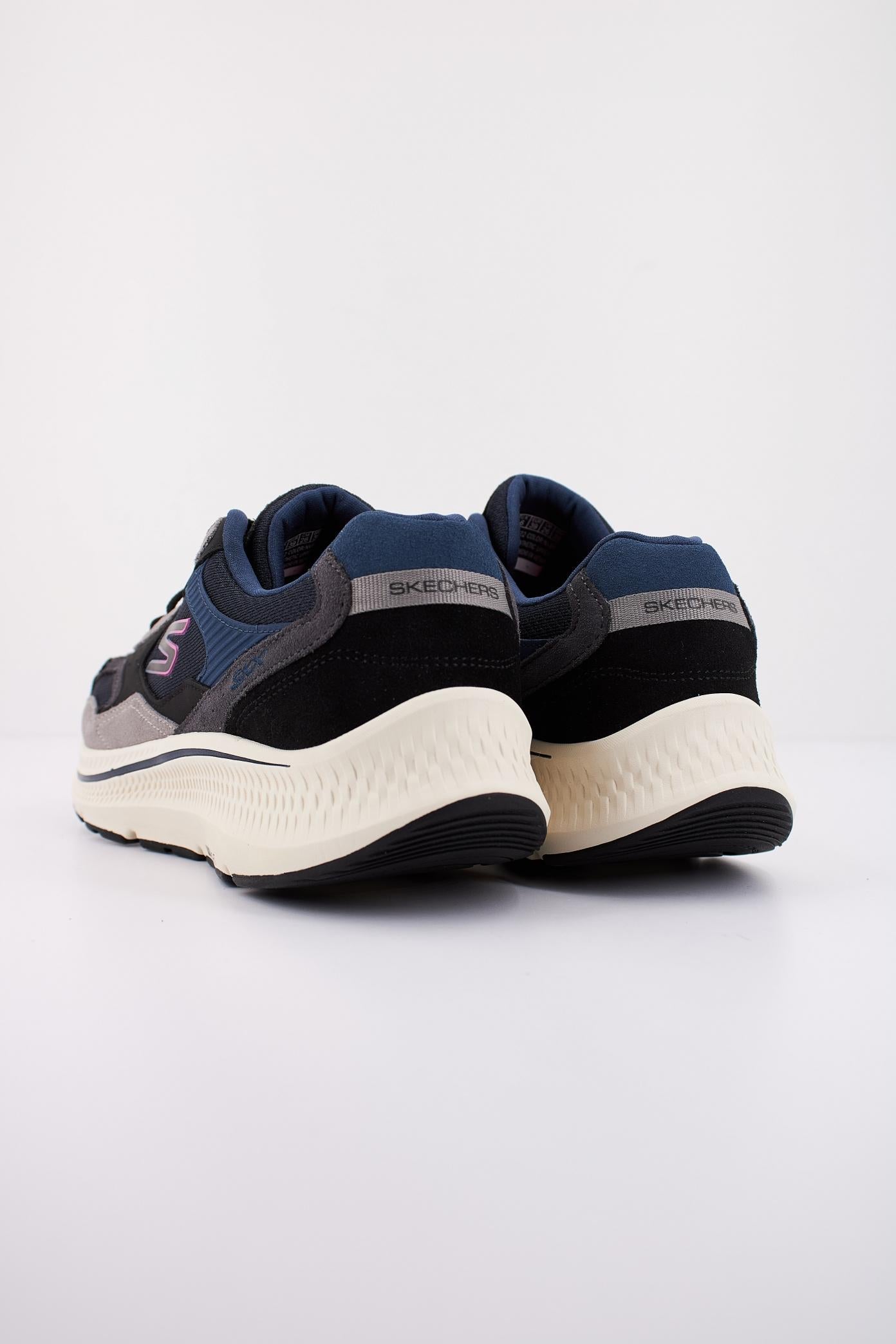 SKECHERS GO RUN CONSISTENT . en color AZUL (4)