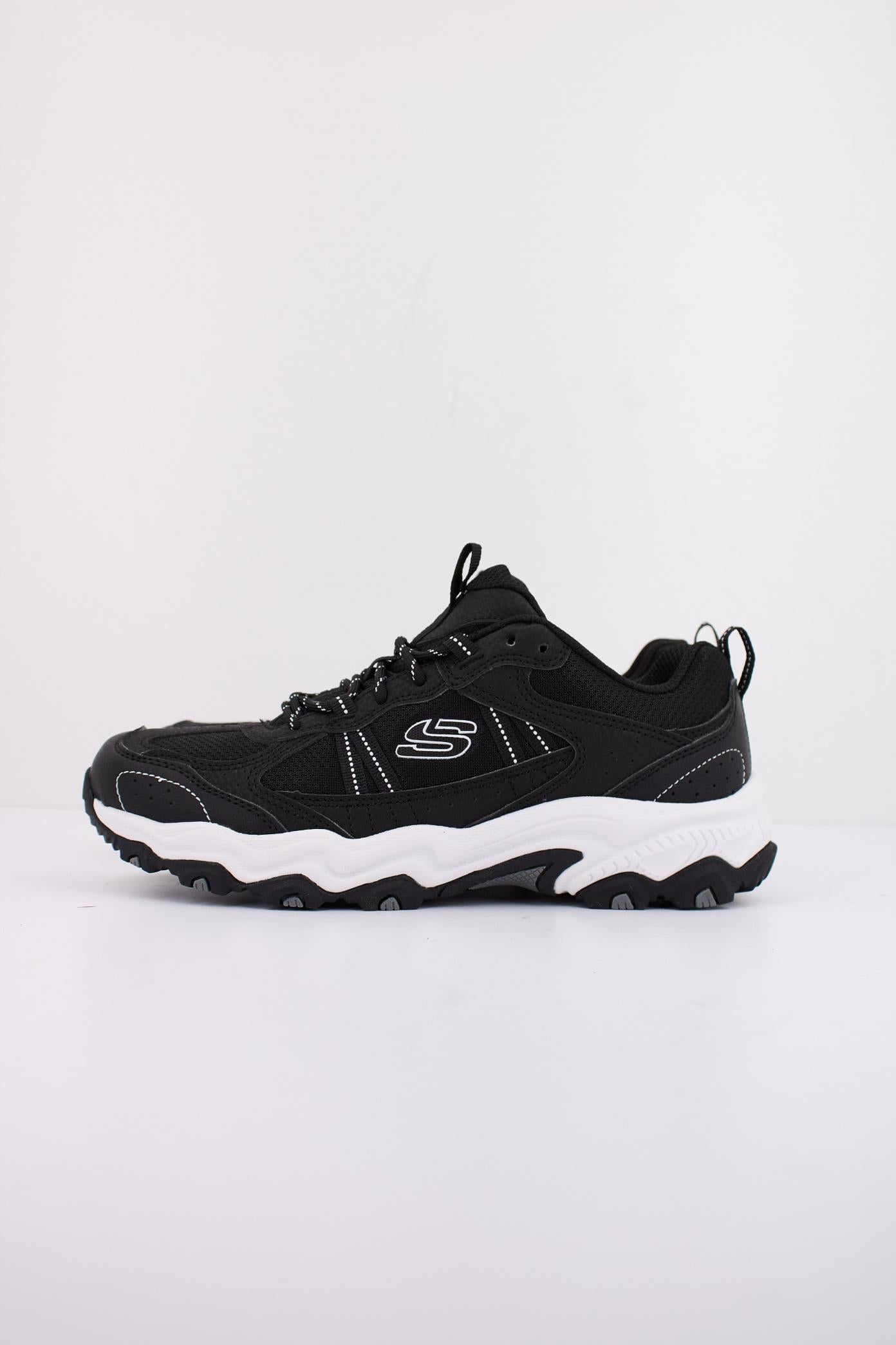 SKECHERS STAMINA AT en color NEGRO (1)