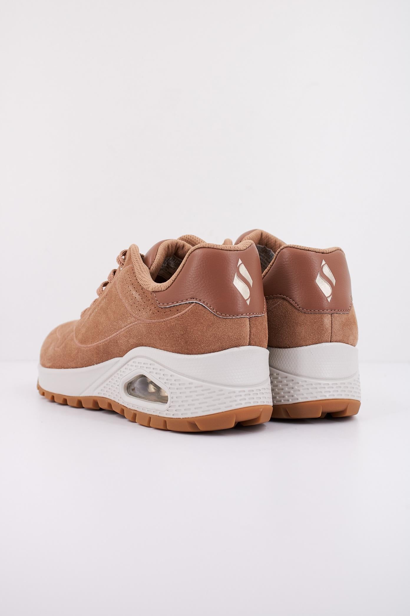 SKECHERS UNO RUGGED-CHILLPROO en color MARRON (4)