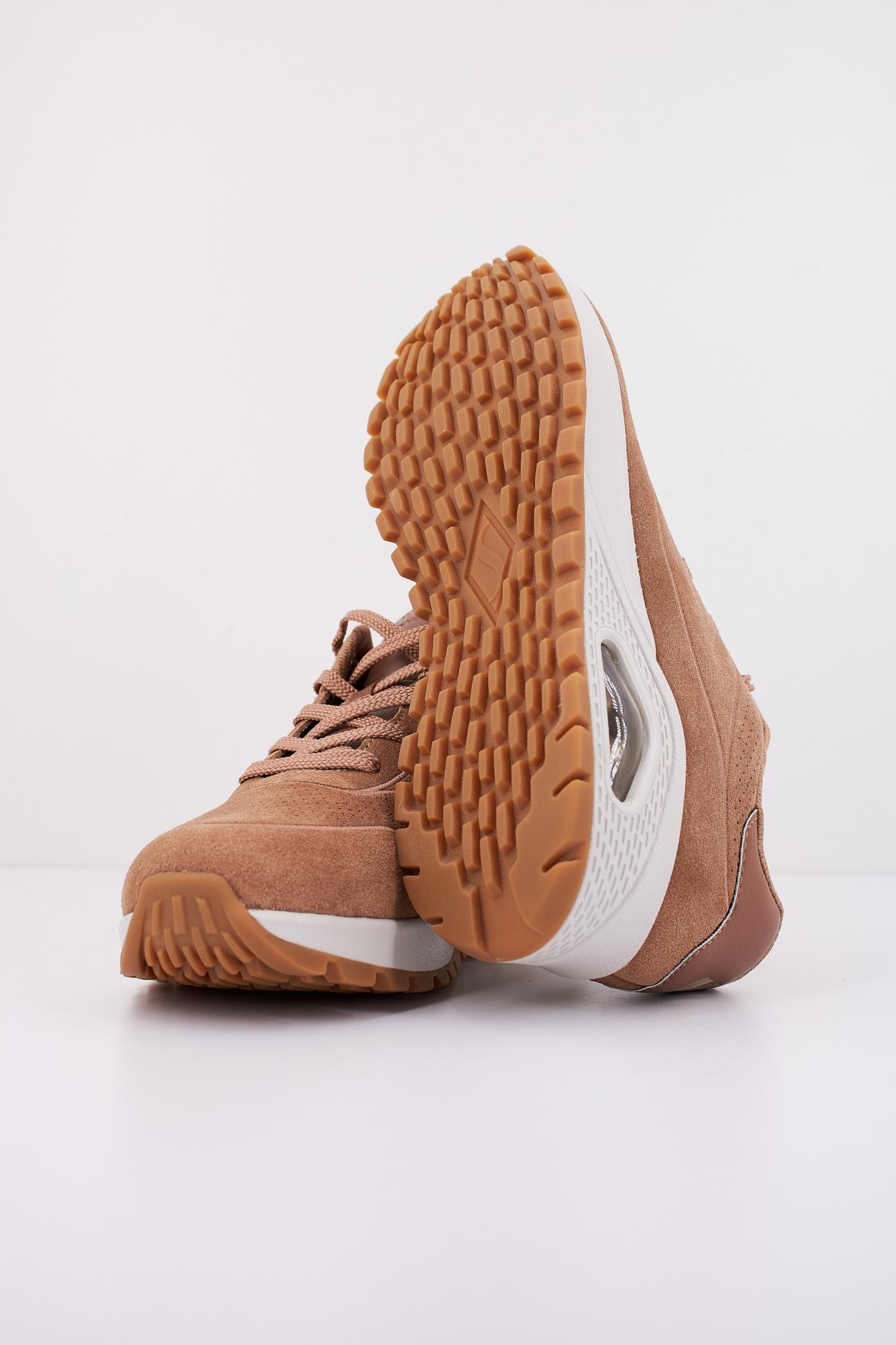 SKECHERS UNO RUGGED-CHILLPROO en color MARRON (5)