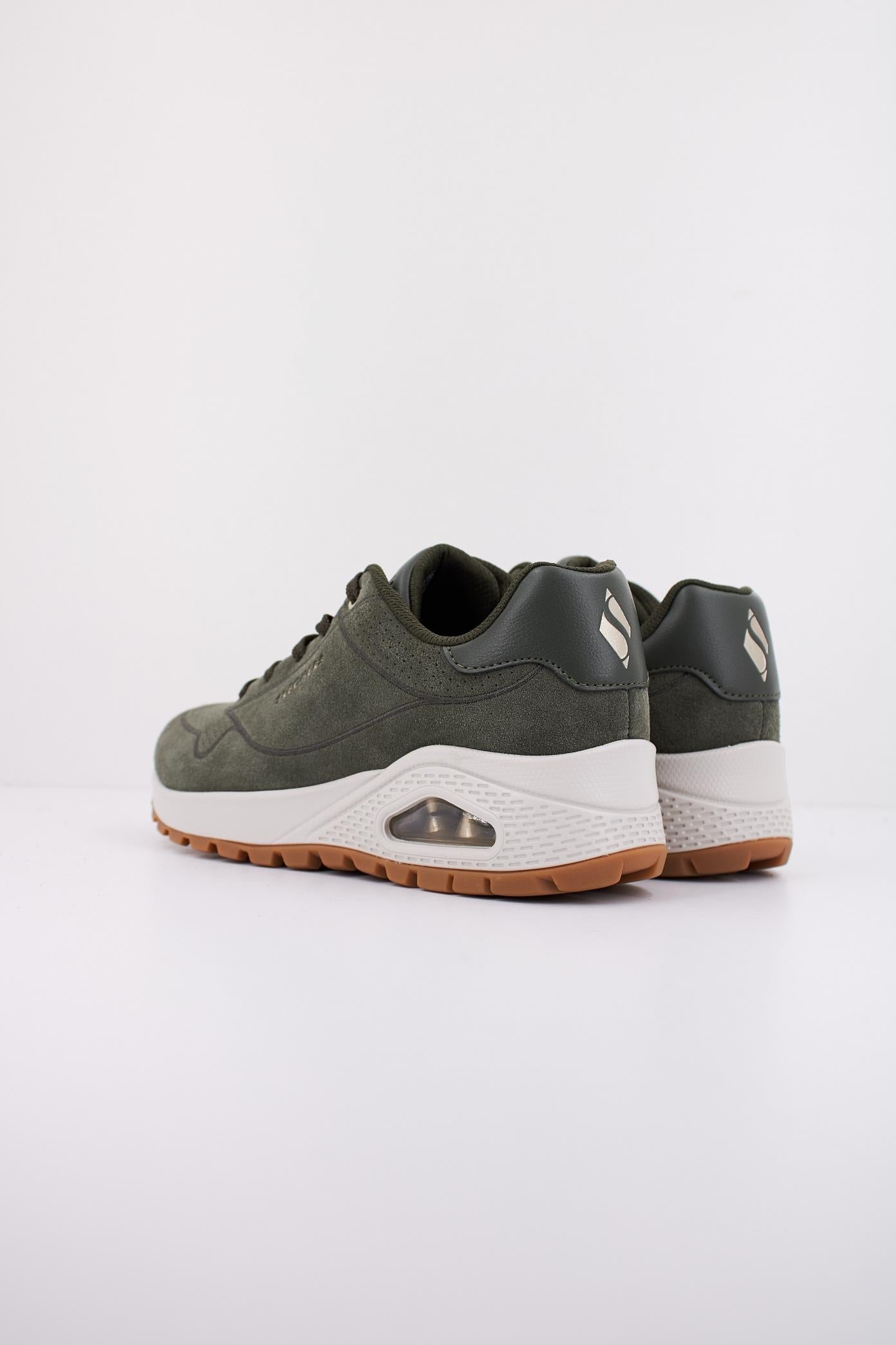 SKECHERS UNO RUGGED-CHILLPROO en color VERDE (4)