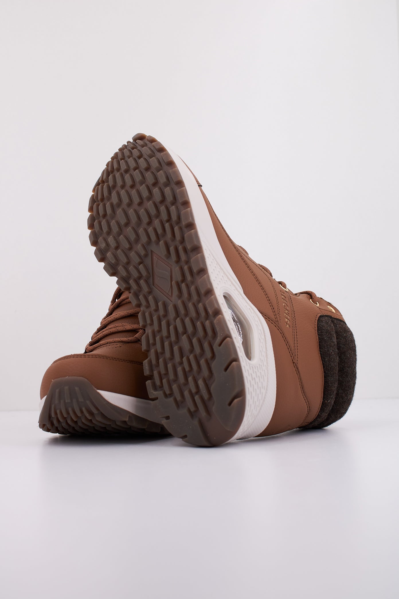 SKECHERS UNO RUGGED en color MARRON (5)