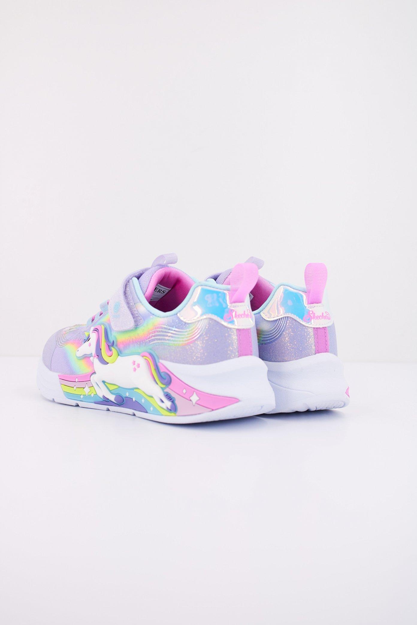 SKECHERS UNICORN CHASER en color VIOLETA (4)