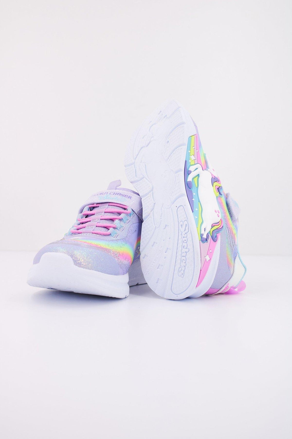 SKECHERS UNICORN CHASER en color VIOLETA (5)