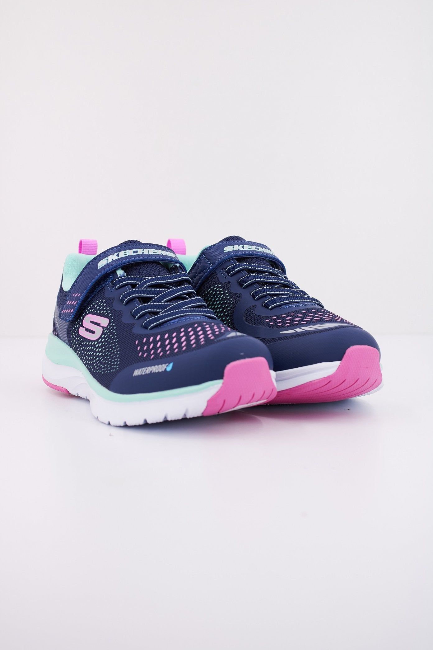 SKECHERS ULTRA GROOVE-HYDRO M en color AZUL (2)