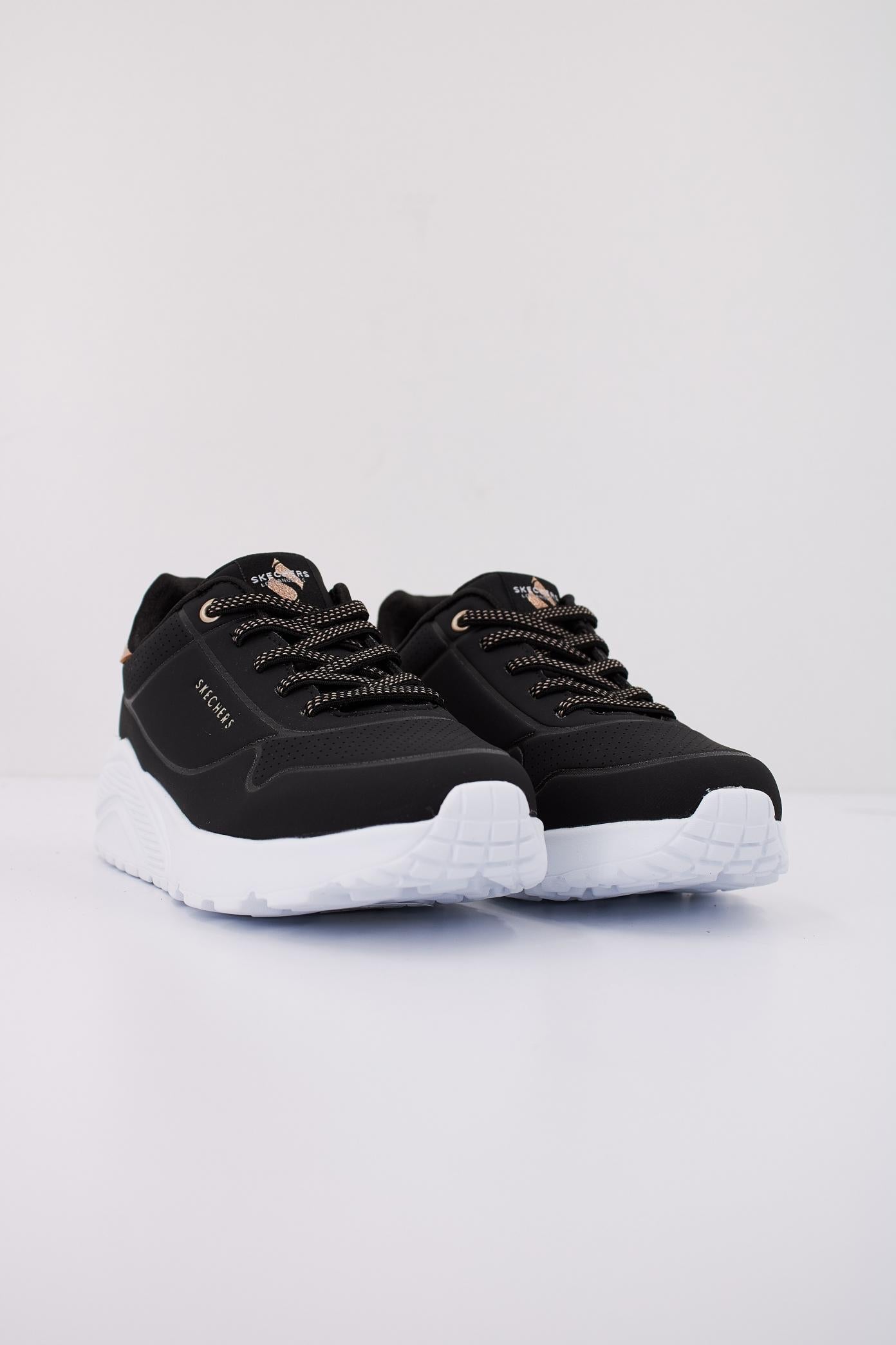 SKECHERS UNO LITE-METALLIC MO en color NEGRO (2)
