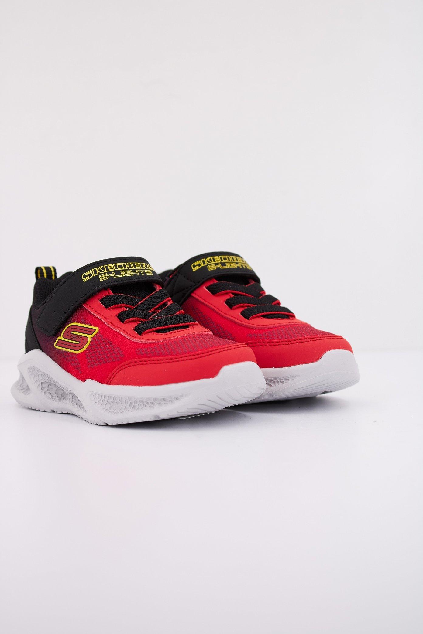 SKECHERS METEOR-LIGH en color ROJO (2)