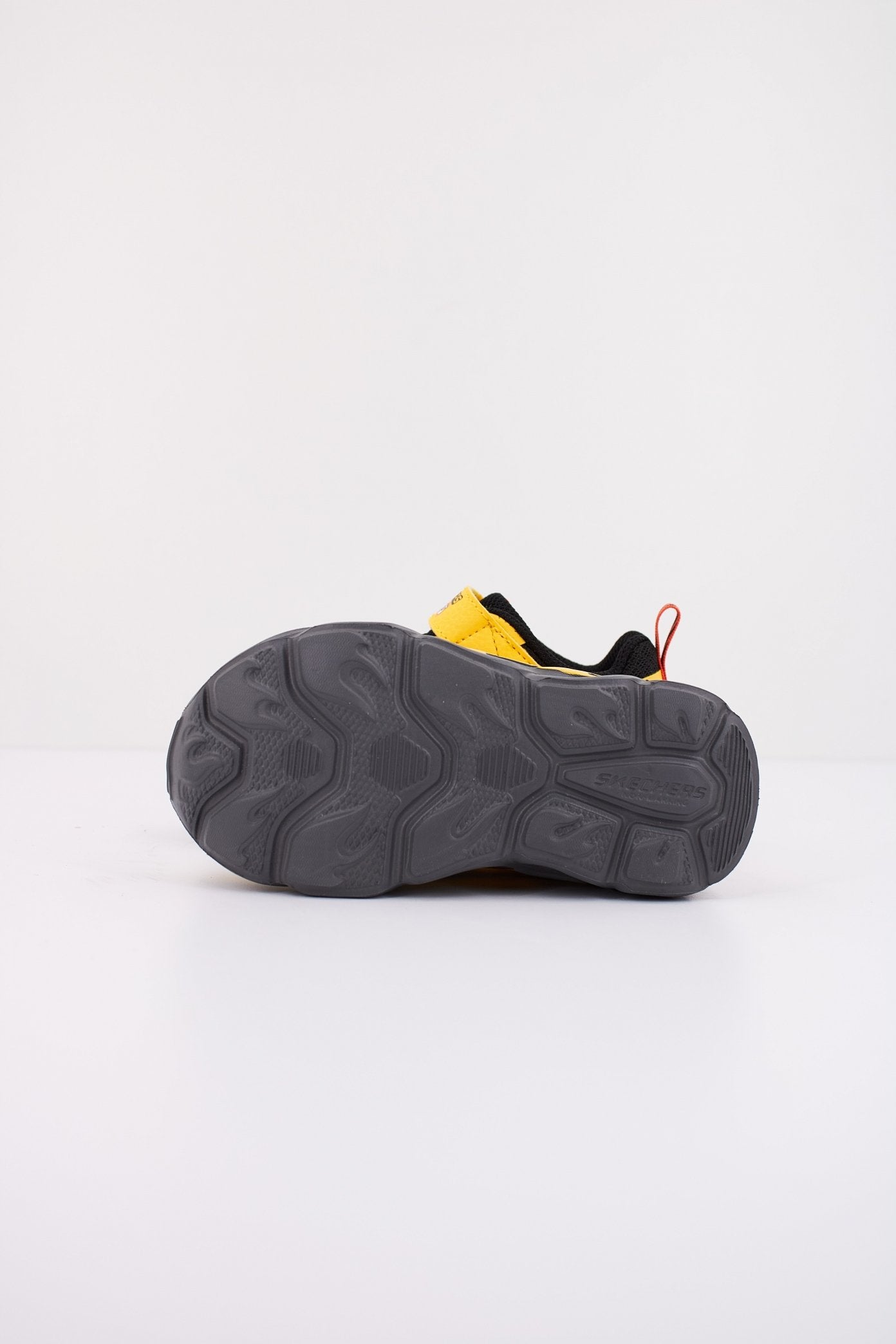 SKECHERS THERMO-FLASH - TRUCK en color AMARILLO (5)