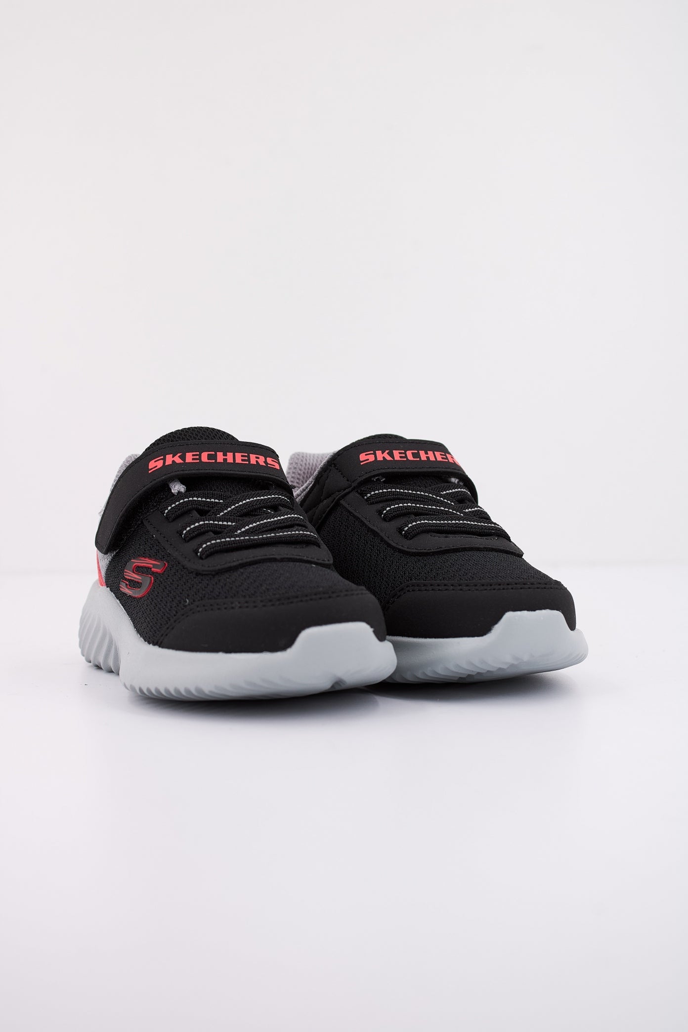 SKECHERS BOUNDER - TREZIC en color NEGRO (2)