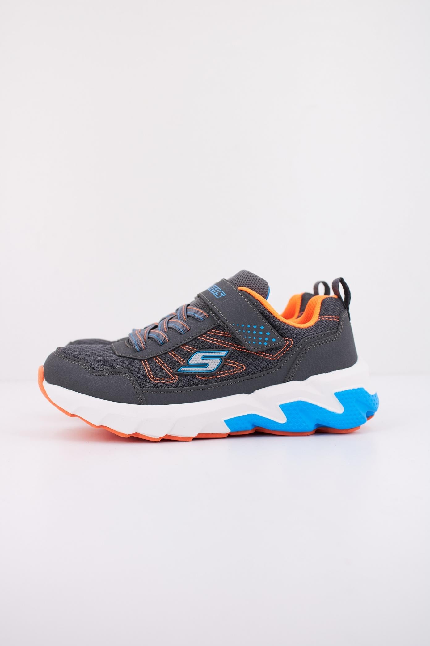 SKECHERS ELITE SPORT TRAD - SPEC-STRIDE en color GRIS (1)