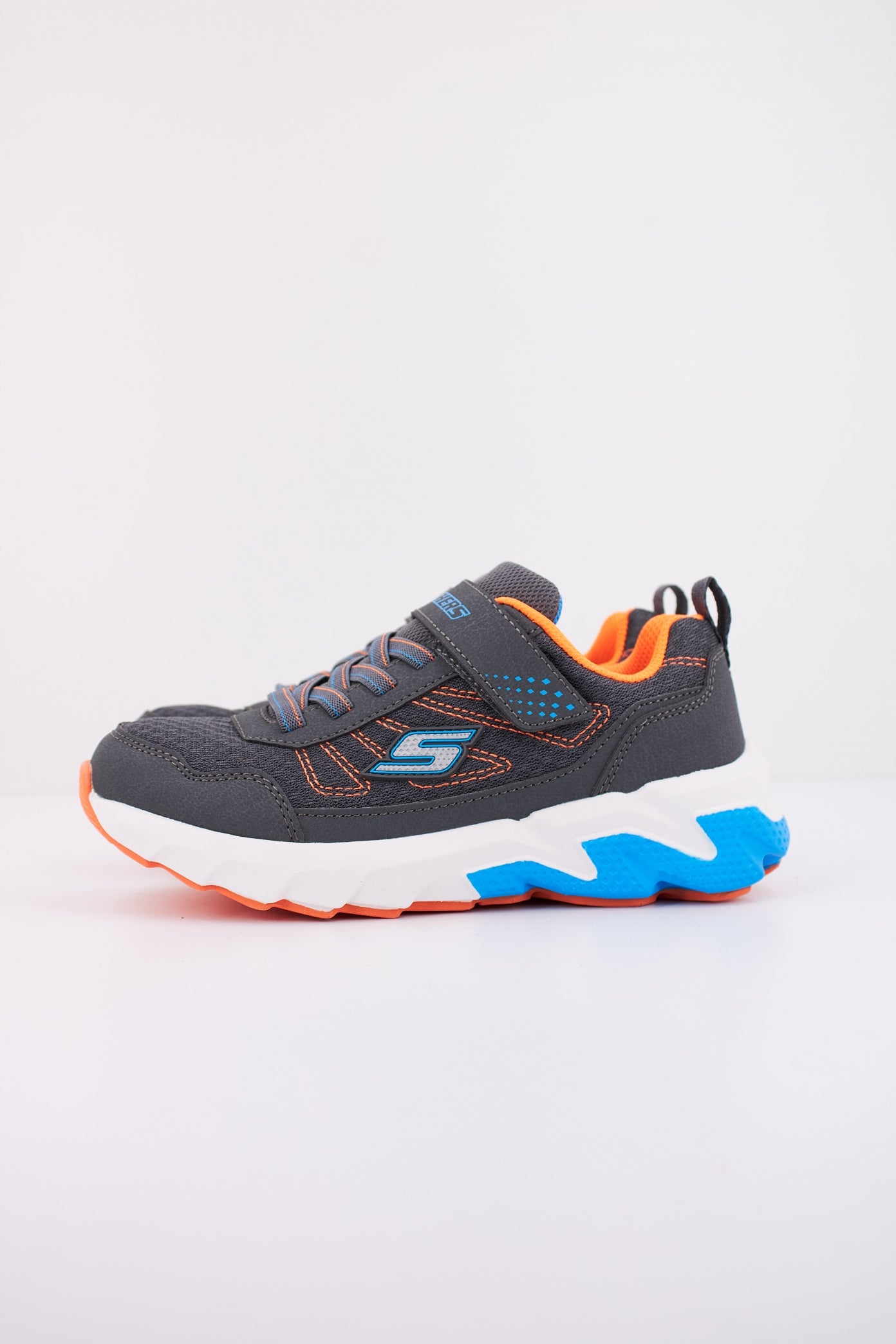 SKECHERS ELITE SPORT TRAD - SPEC-STRIDE en color GRIS (1)