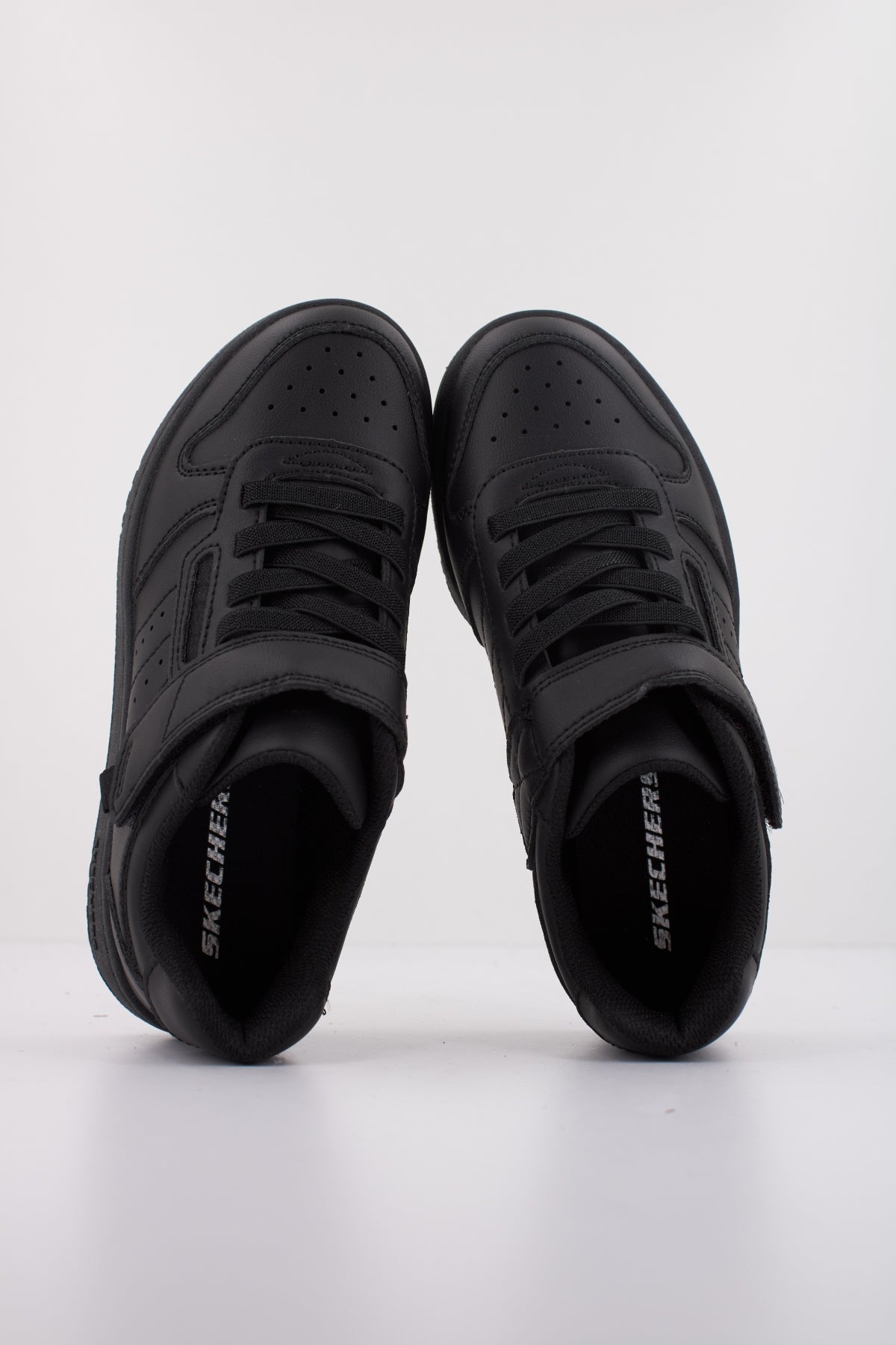 SKECHERS QUICK STREET en color NEGRO (3)