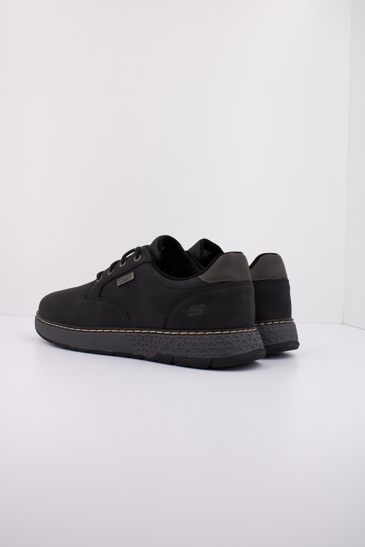 SKECHERS GARLAN - PRYOR en color NEGRO (4)