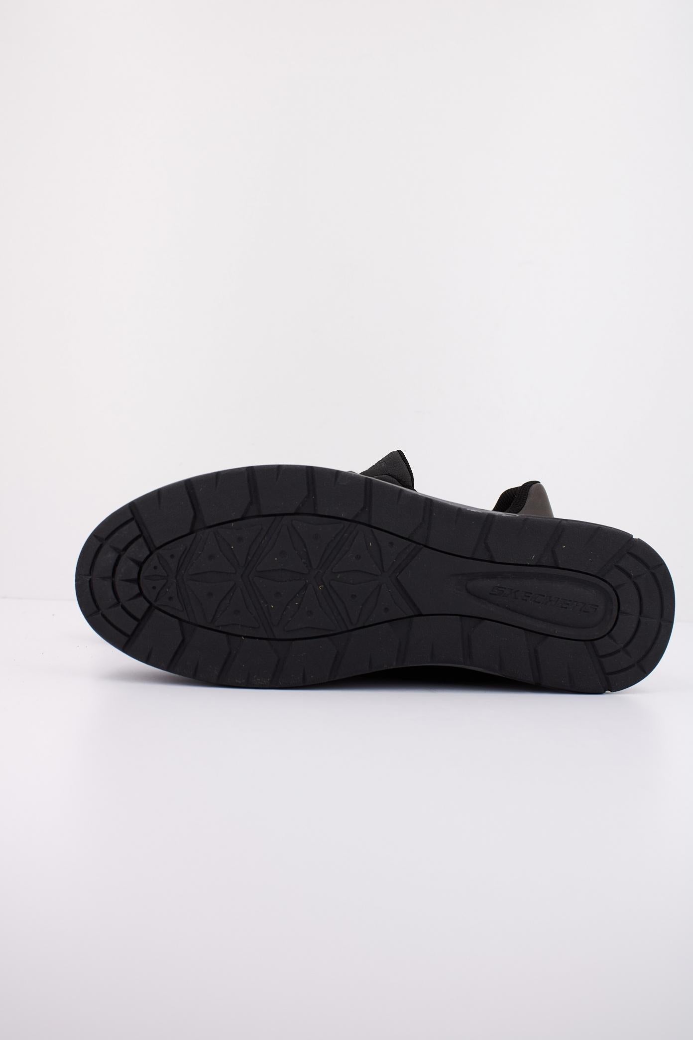SKECHERS GARLAN - PRYOR en color NEGRO (5)