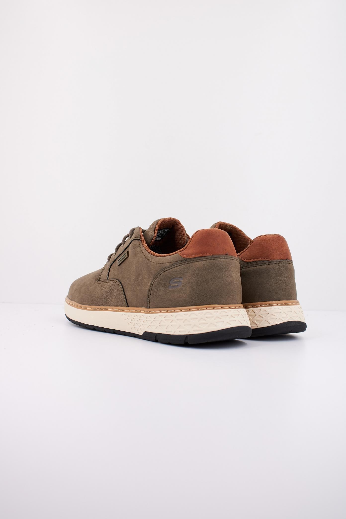 SKECHERS GARLAN - PRYOR en color VERDE (4)