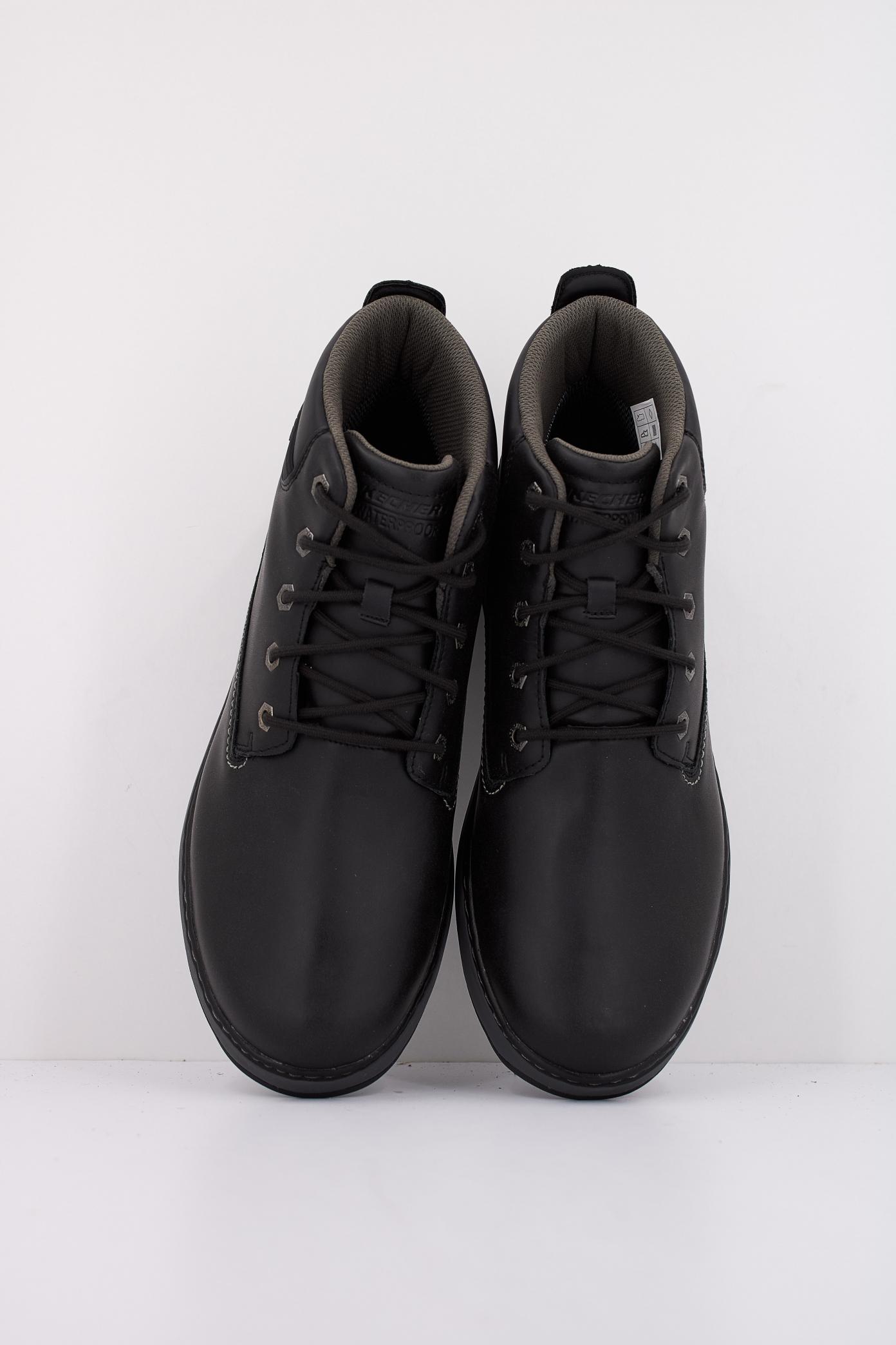 SKECHERS GARLAN - DENO en color NEGRO (3)